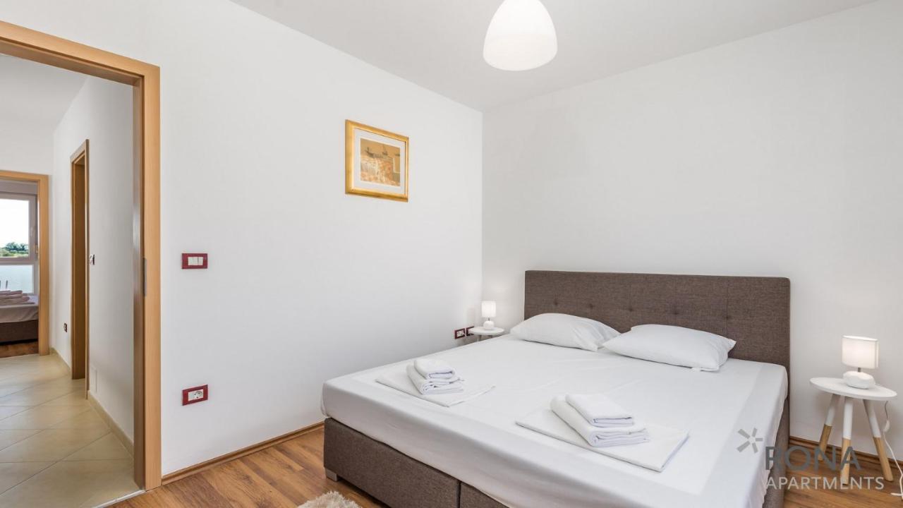 Rona Apartment Denis Umago Esterno foto