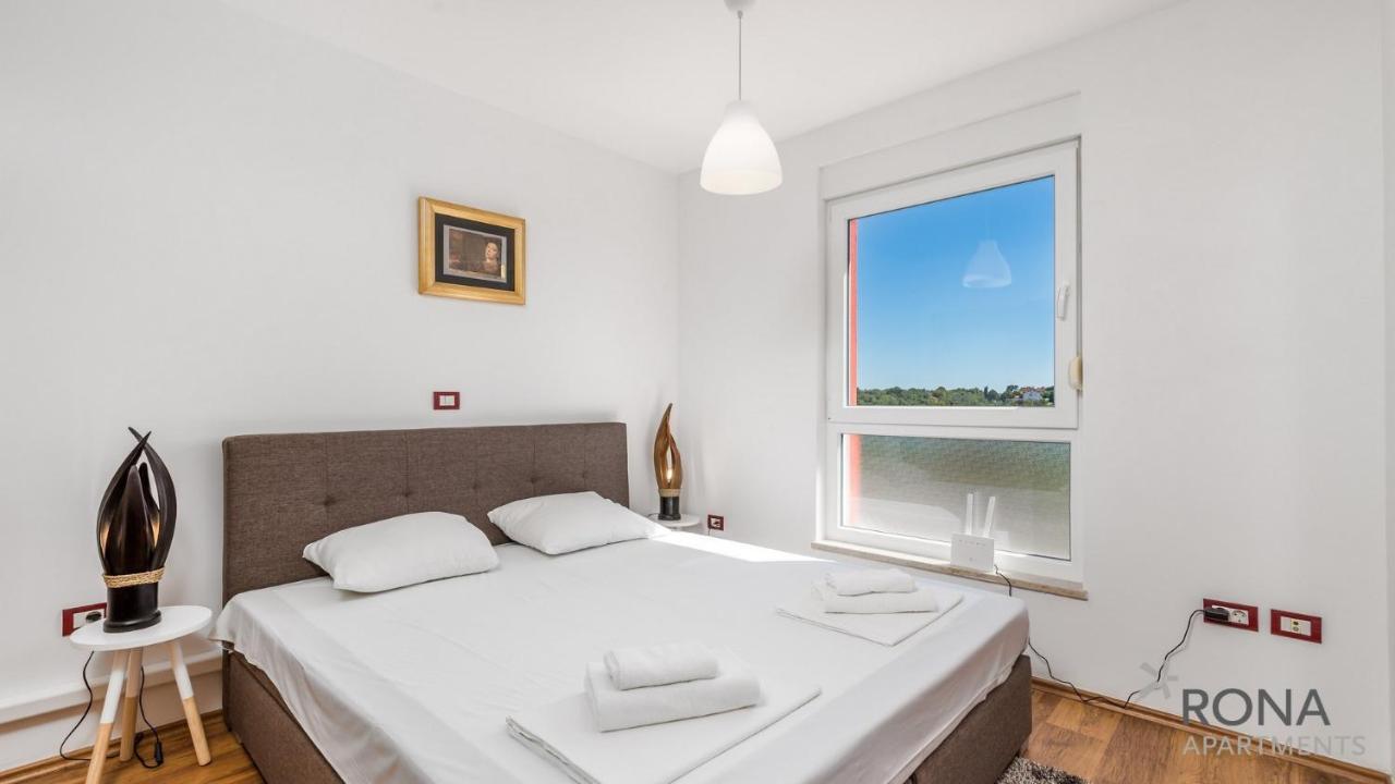 Rona Apartment Denis Umago Esterno foto